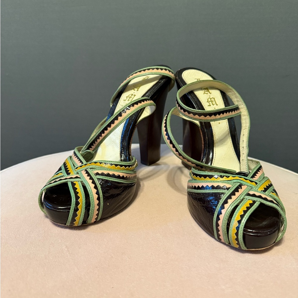 L.A.M.B. Black & multicolor color strappy heels